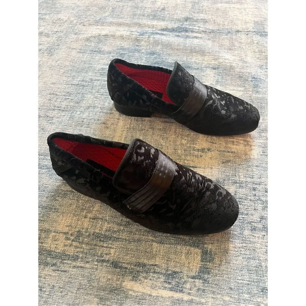 Robert David Black Textured Velvet Slip On Loafer Big Kid Boys Size 4